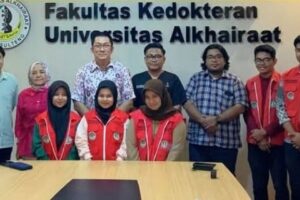 Fakultas Kedokteran UNISA Lepas Tim Medis Relawan Korban Banjir Bandang di Sumatera